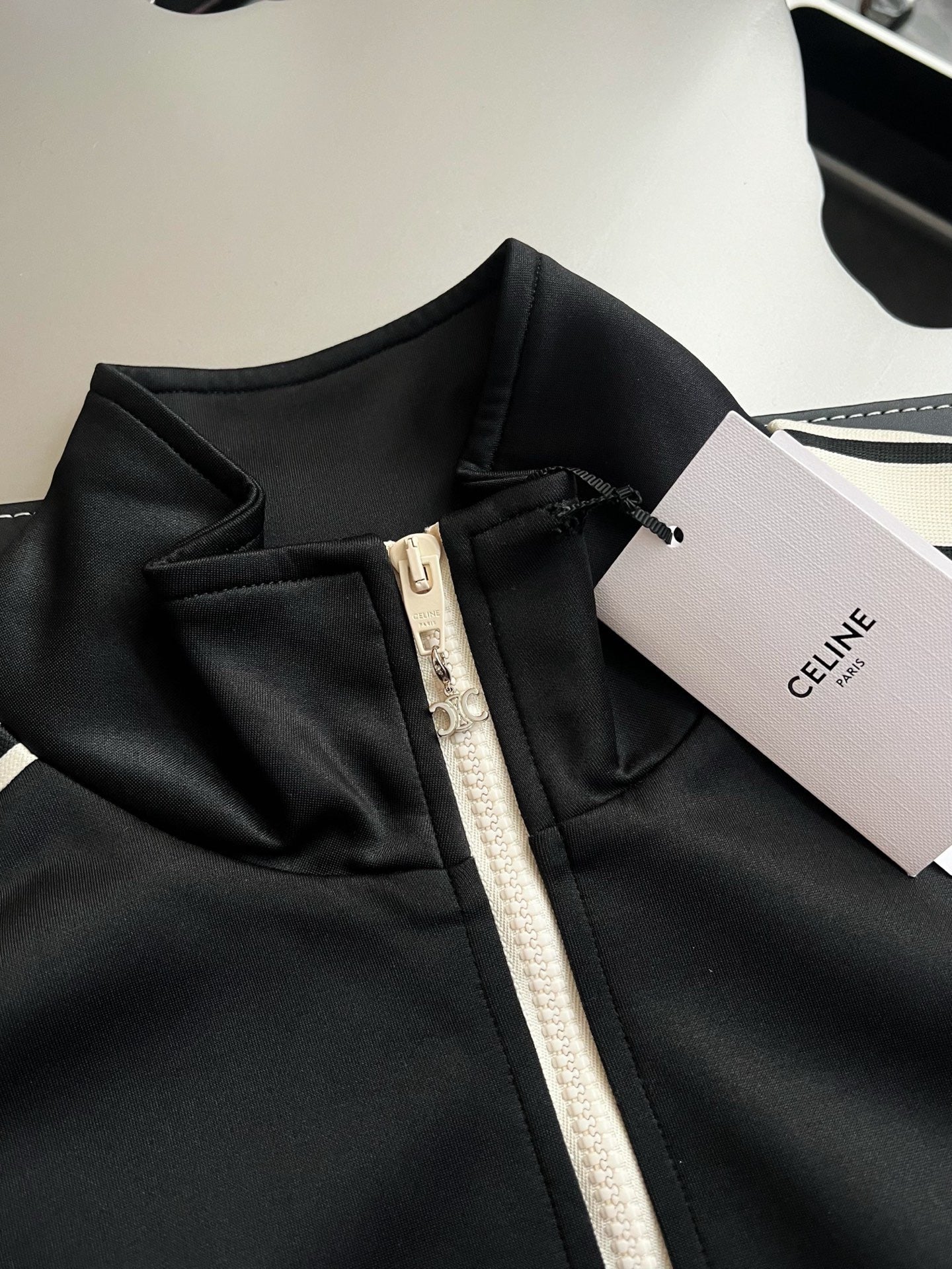 Cel1ne Jogger Top