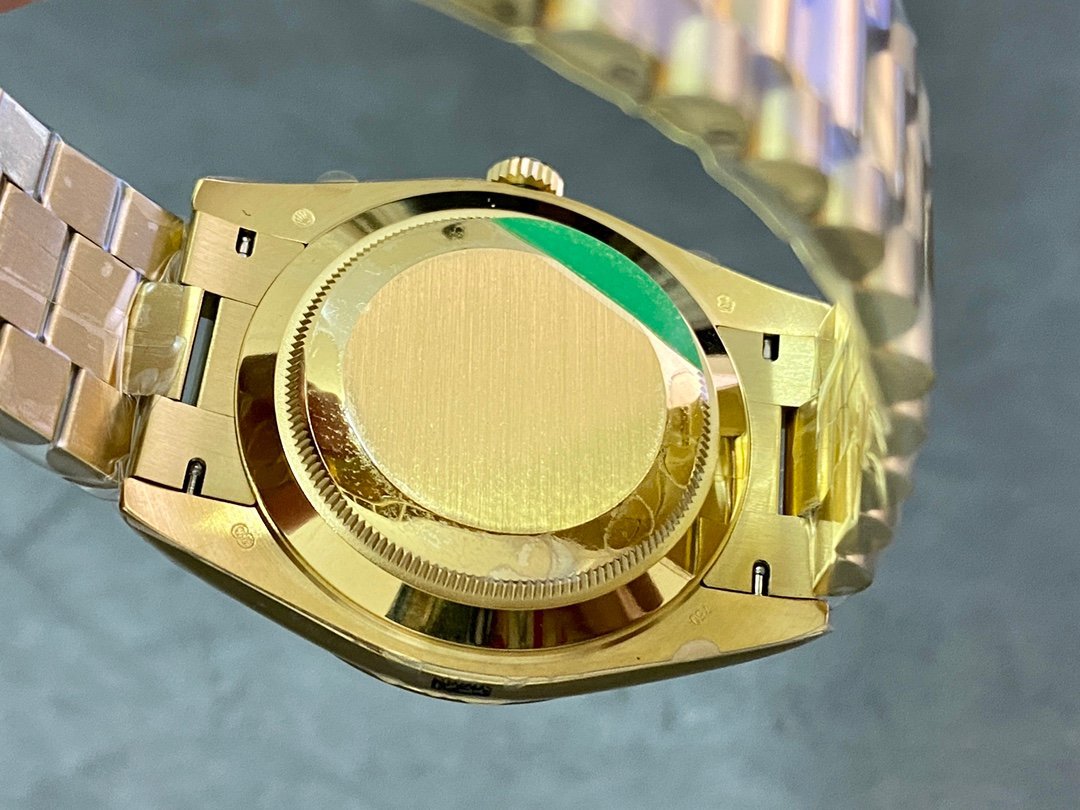 40mm Daydate R0lex Gold Black Dial