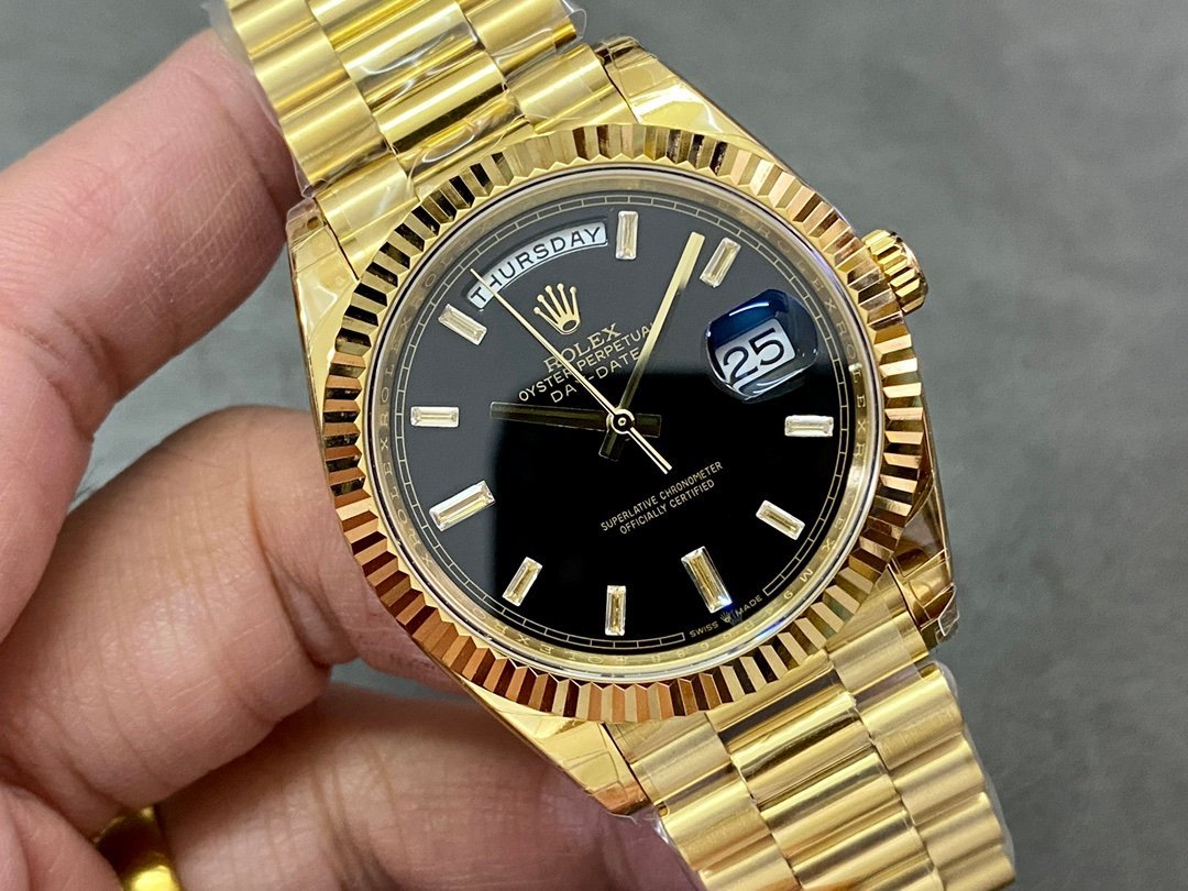 40mm Daydate R0lex Gold Black Dial