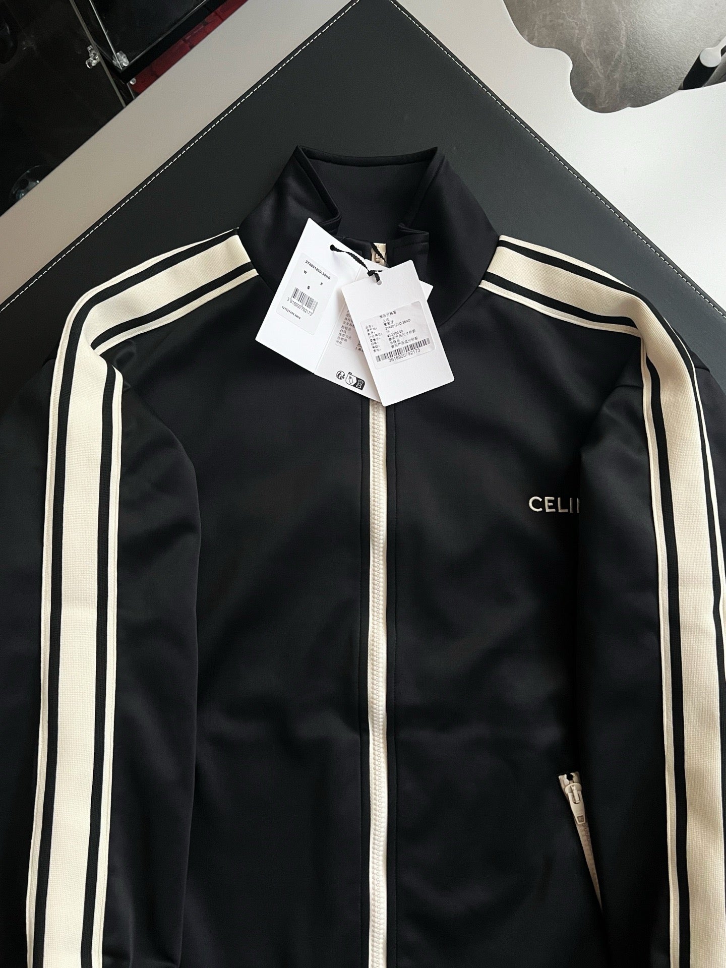 Cel1ne Jogger Top