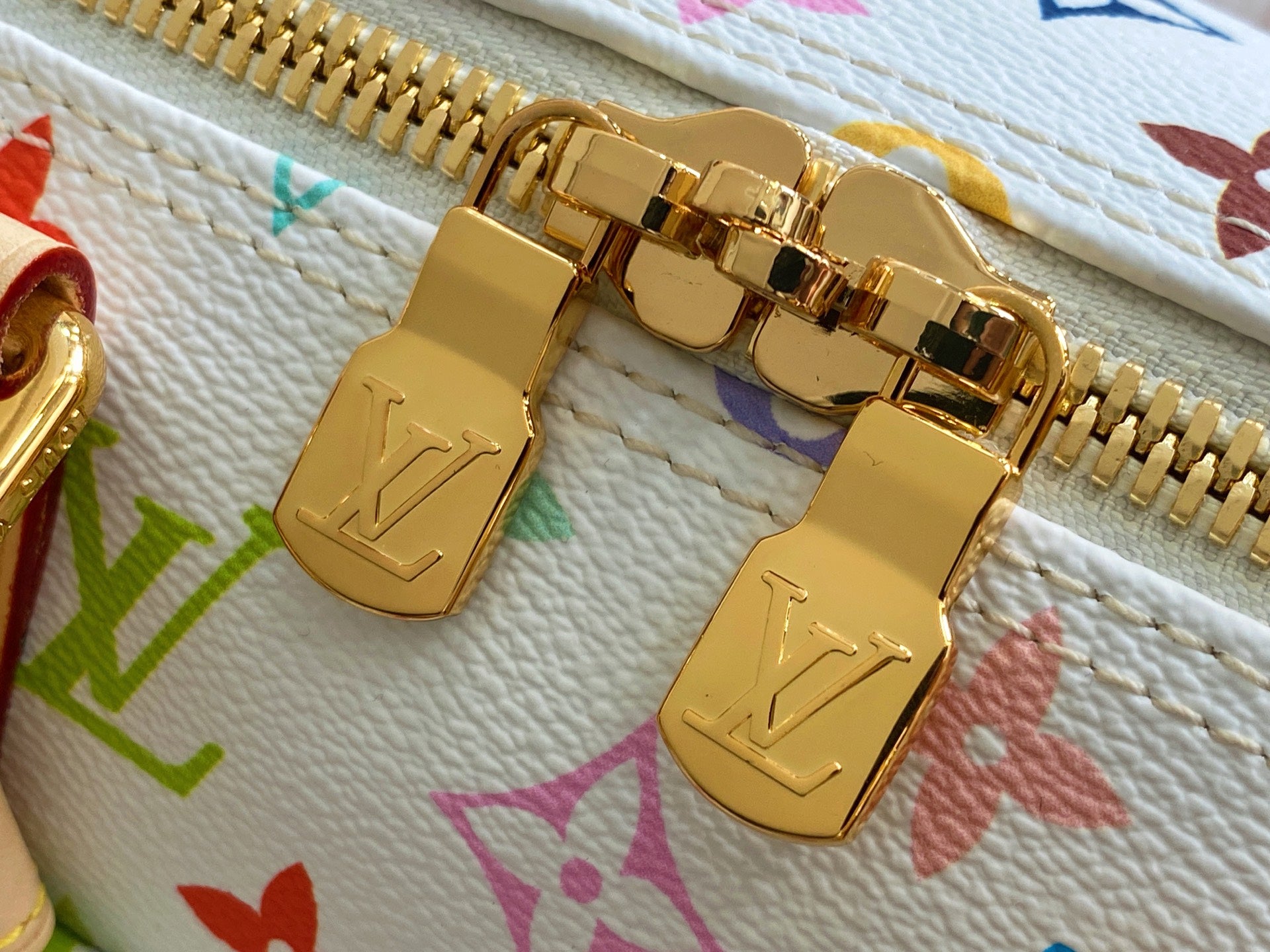 L*V Murakami Duffle 45