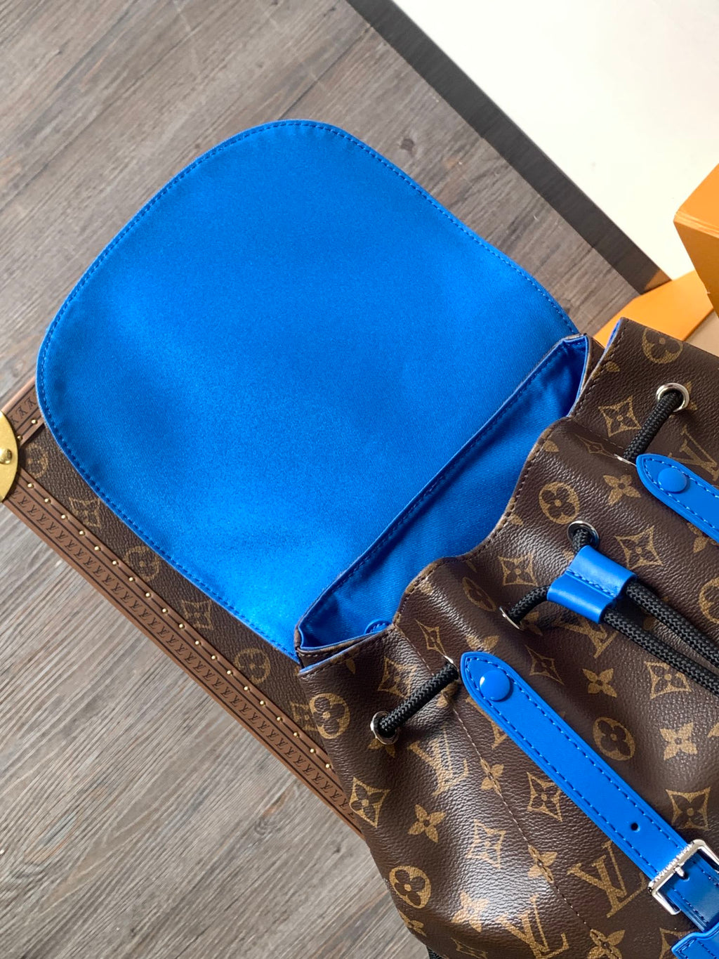 L*V Christopher Backpack Brown W/ Blue MNG