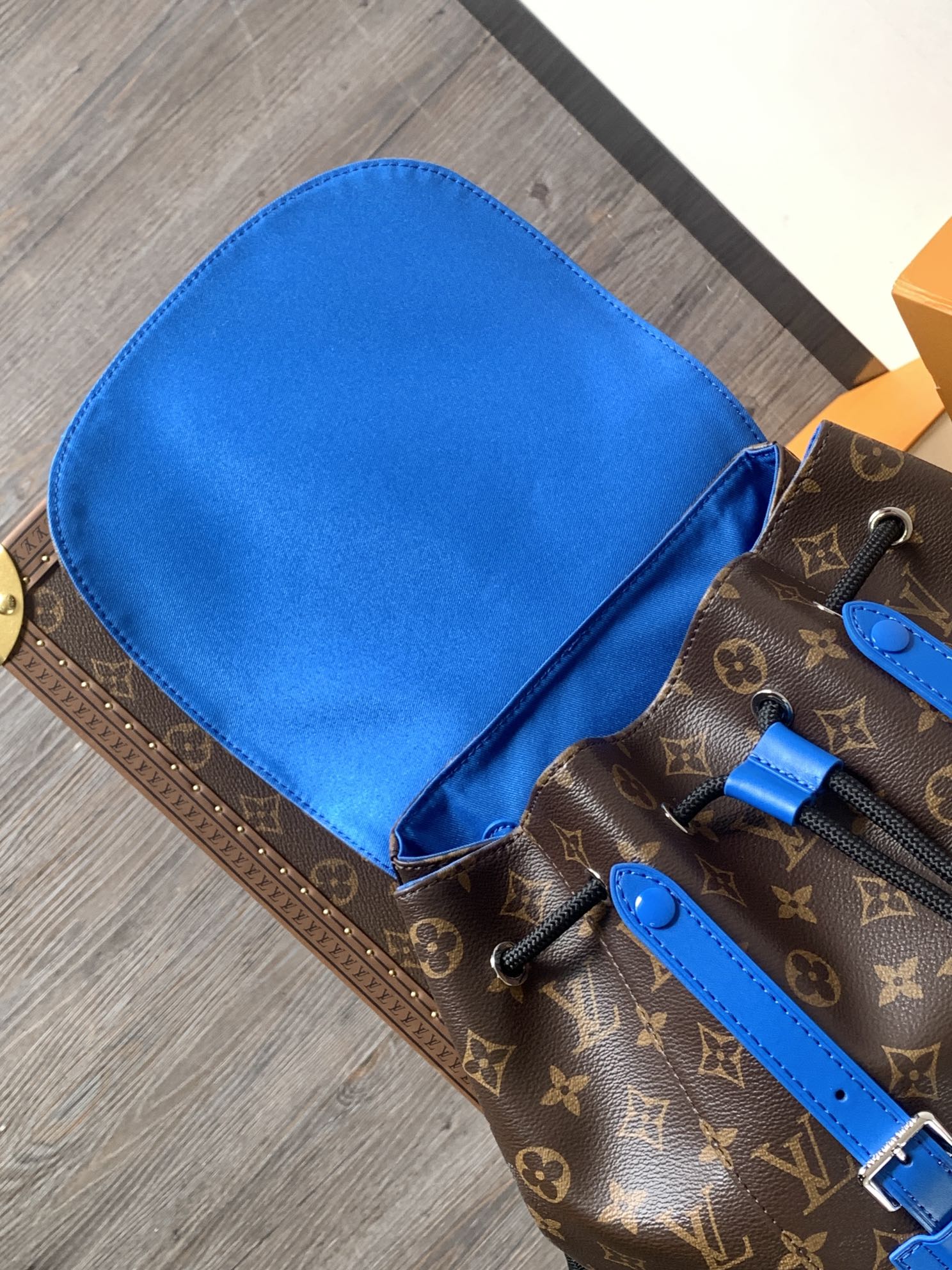 L*V Christopher Backpack Brown W/ Blue MNG