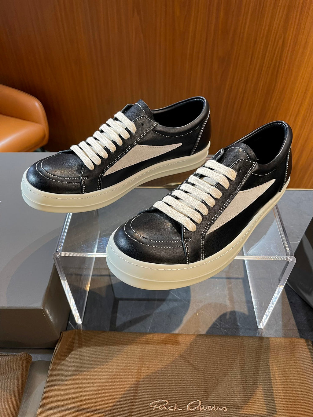 R*1ck 0*W3ns Low Sneaker Black