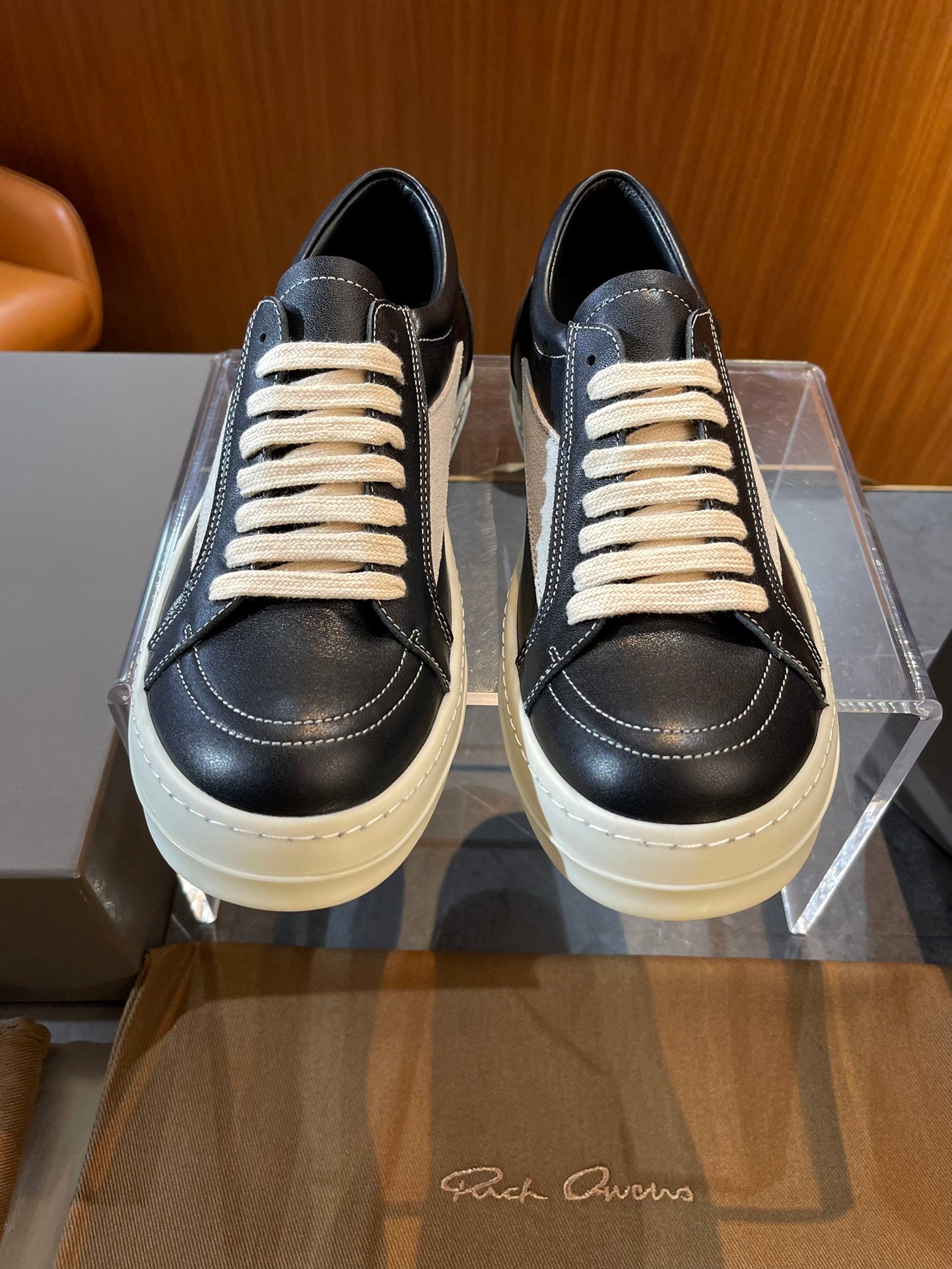 R*1ck 0*W3ns Low Sneaker Black