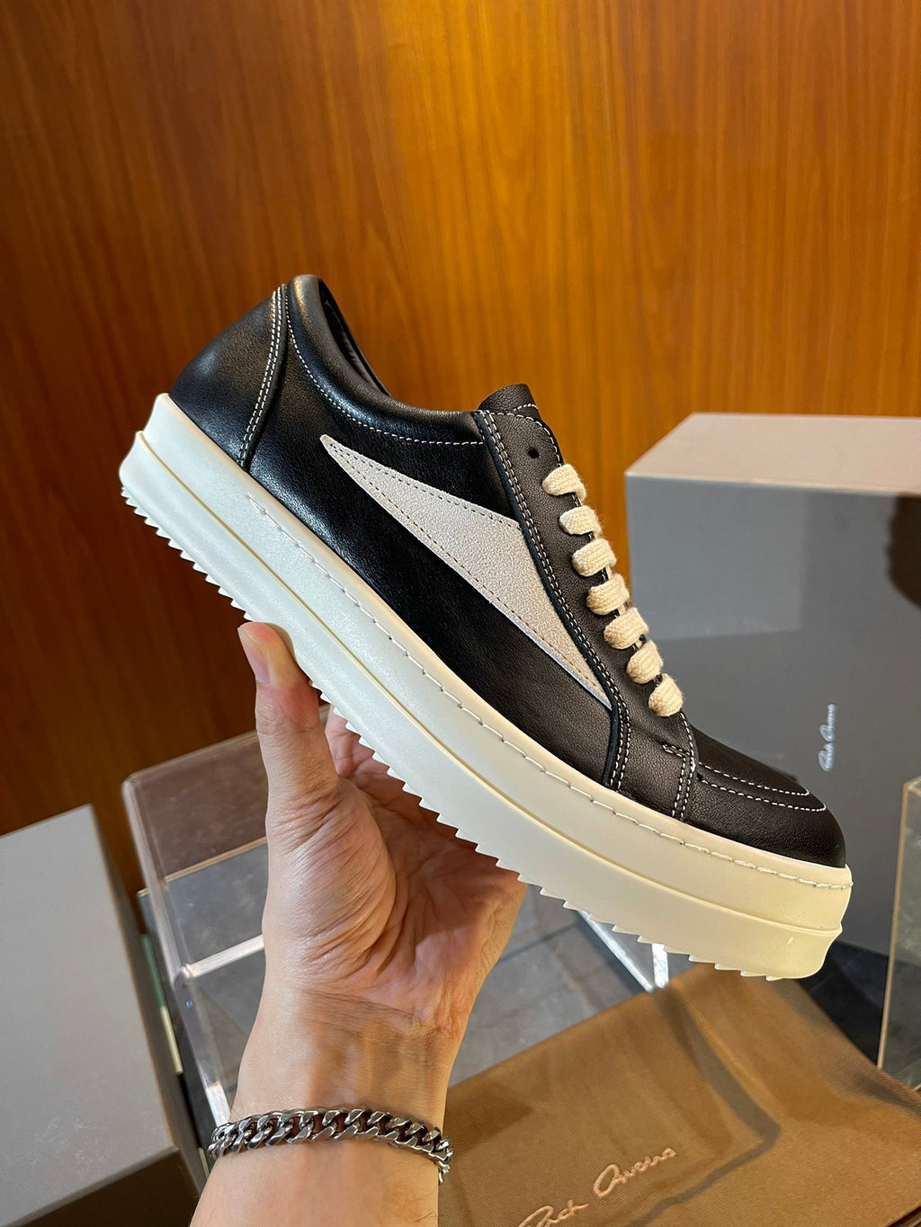 R*1ck 0*W3ns Low Sneaker Black