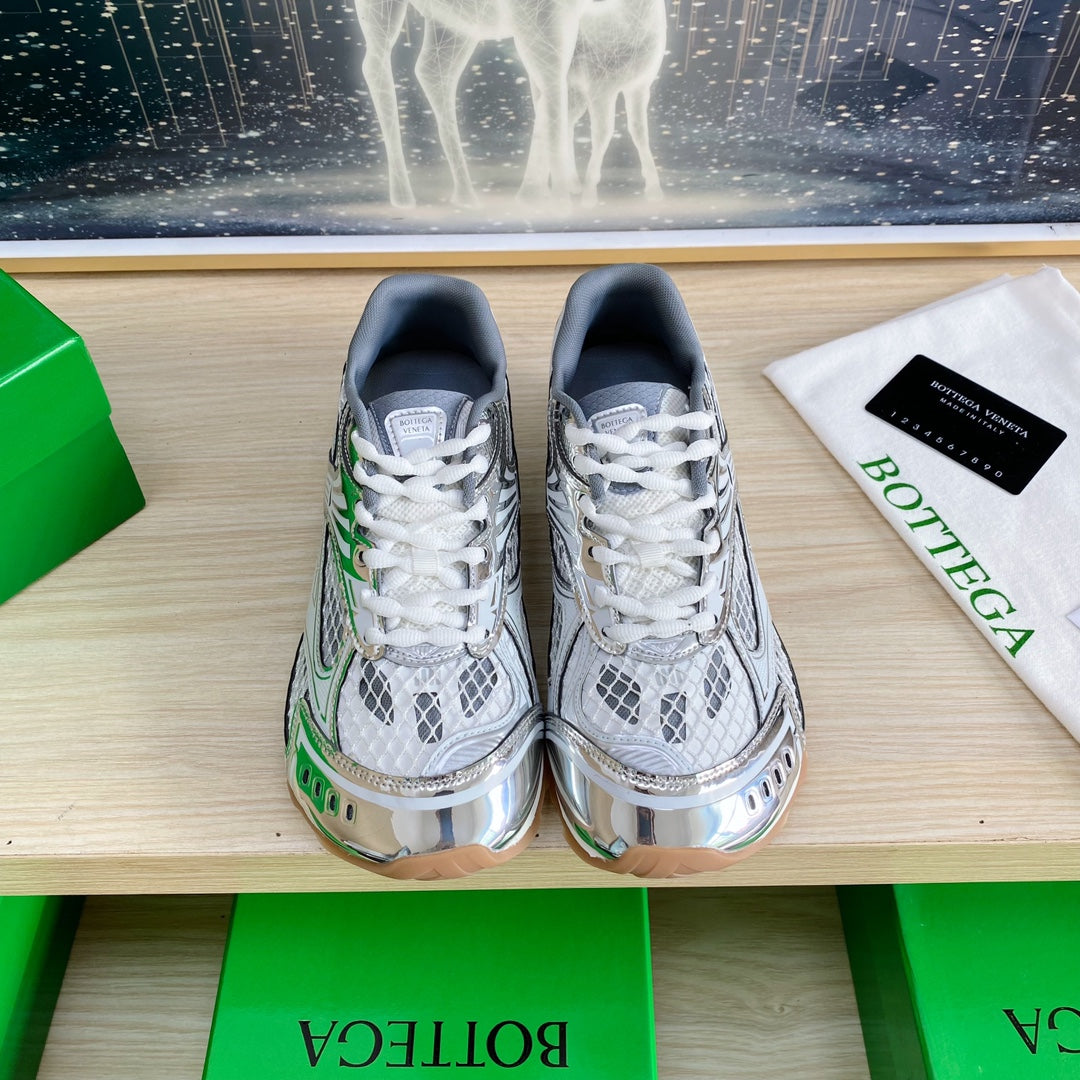 B*0ttega White/Silver Orbit