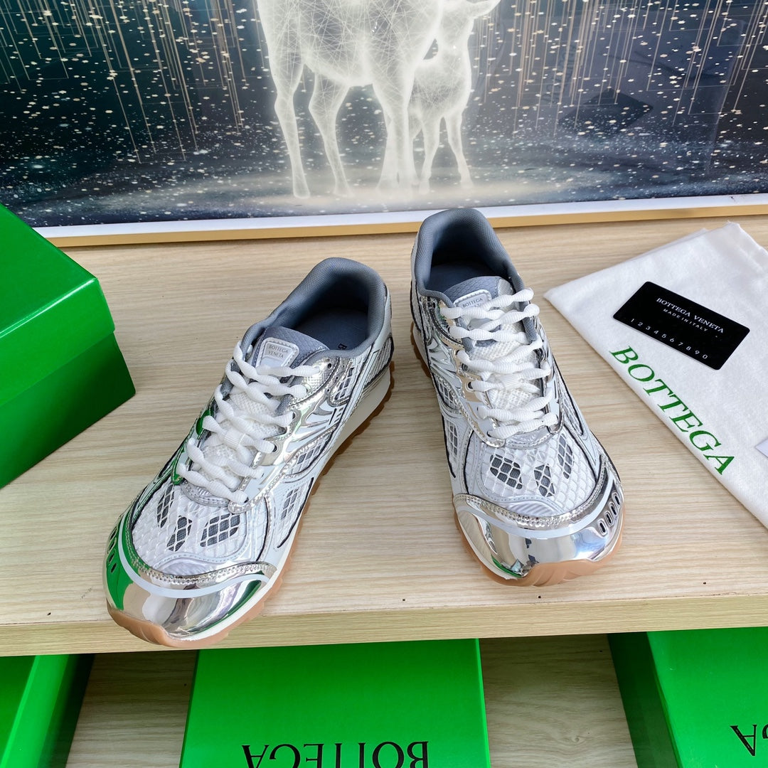 B*0ttega White/Silver Orbit