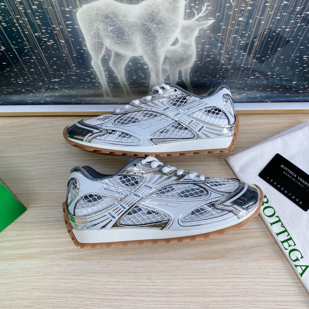 B*0ttega White/Silver Orbit